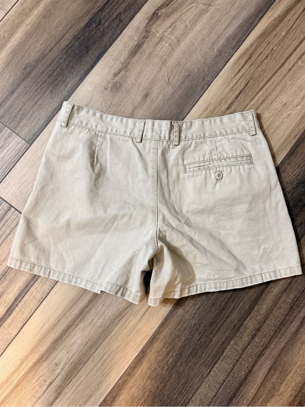 American Eagle Tan Khaki Chino Shorts Women’s Size 6 Casual Summer Preppy - Picture 5 of 5